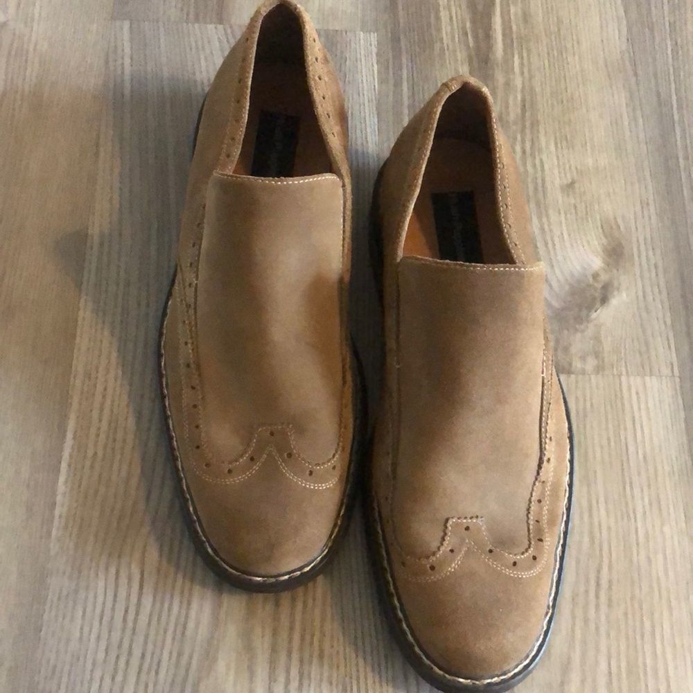 LIKE NEW HUSH PUPPIES BROWN/TAN SUEDE LOAFERS MENS SIZE 11 SUPER COMFORTABLE!